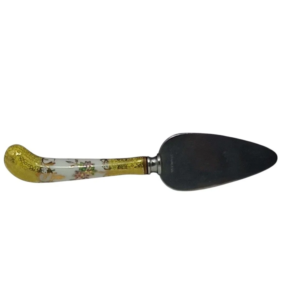 Vintage Prill Sheffield Floral Spatula Cake Pie Hand Painted Enamel Yellow Small